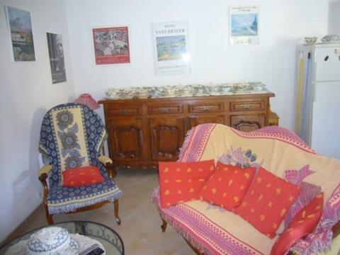 Les Cigales Bed & Breakfast Saint-Andiol Bilik gambar
