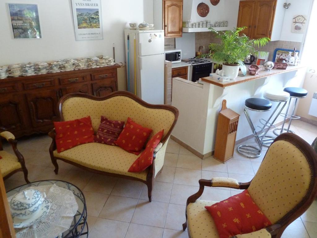 Les Cigales Bed & Breakfast Saint-Andiol Luaran gambar
